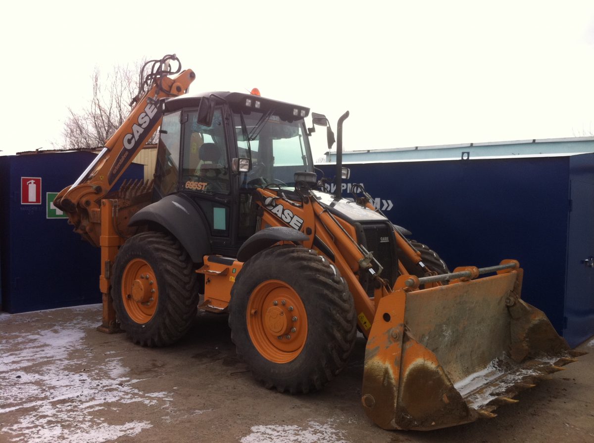 Экскаватор погрузчик CASE 695 ST